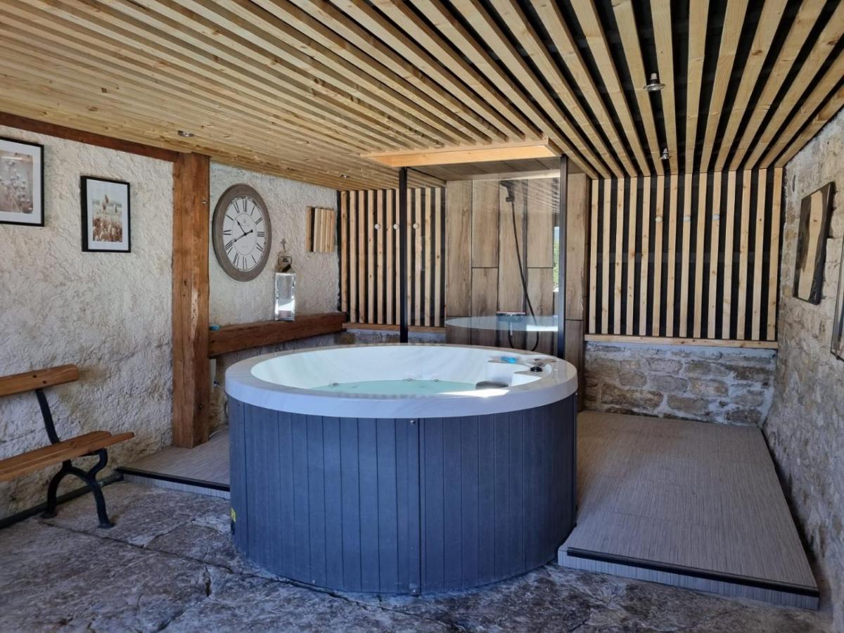 Gite De L'Ancheronne 12 Couchages Spa Lavans-sur-Valouse Exteriér fotografie