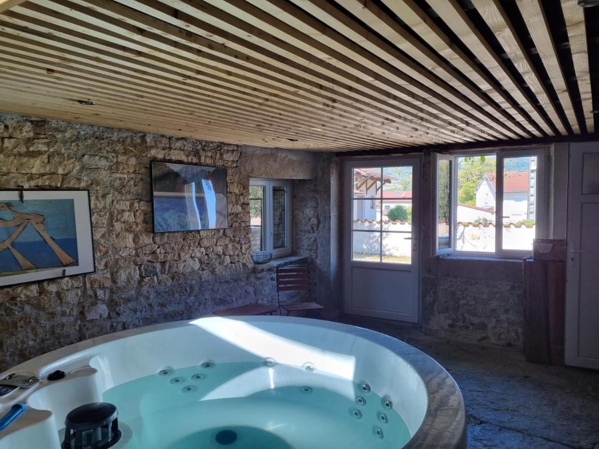 Gite De L'Ancheronne 12 Couchages Spa Lavans-sur-Valouse Exteriér fotografie